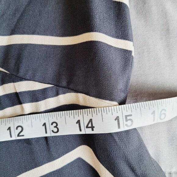 C/MEO Collective Romper Size Large Long Sleeve Stripe Cold Shoulder Cut Out - Picture 9 of 10